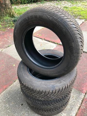 2 sets: Continental allseason en zomer banden 195/65 R15 beschikbaar voor biedingen