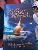Ian johnstone de spiegel kronieken hardcover, Ophalen of Verzenden, Zo goed als nieuw