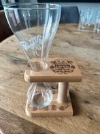 Kwak bierglas met houten standaard, Antiek en Kunst, Antiek | Glas en Kristal, Ophalen