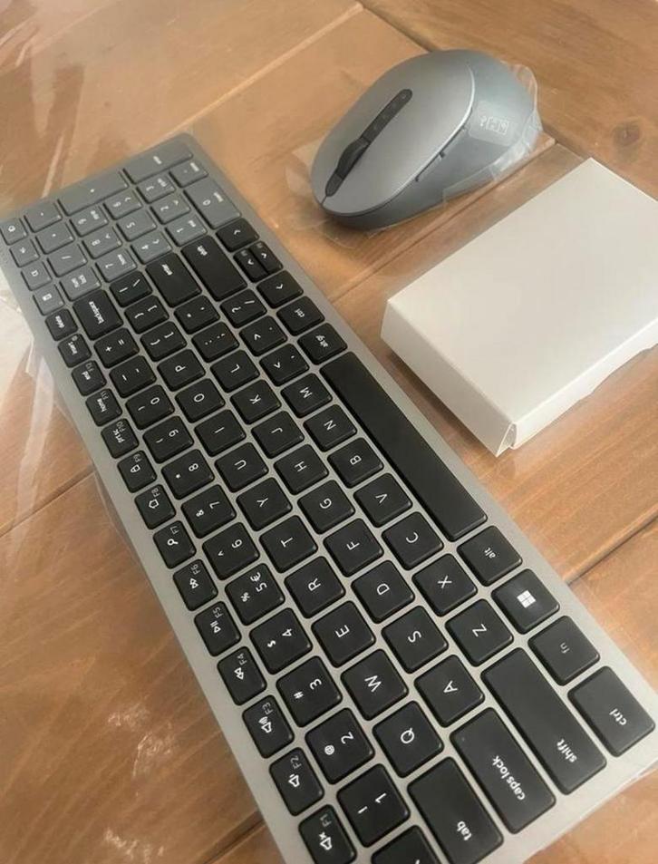 Nieuwe DELL KW712OW Draadloze Toetsenbord & Muis Set, Computers en Software, Toetsenborden, Nieuw, Ophalen of Verzenden