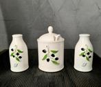 2 specerijenpotjes + mosterdpotje barbotine olijventak Revol, Huis en Inrichting, Ophalen of Verzenden, Nieuw, Porselein, Overige stijlen