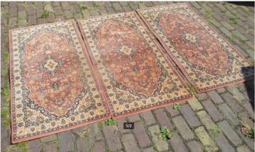 3 Mooie Retro Tapijten - Ambassador - 130x67 beschikbaar voor biedingen