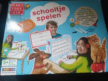 Schooltje spelen, als nieuw - SINT beschikbaar voor biedingen