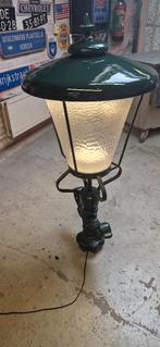 Lantaarnpaal kop Amsterdam werkend groot ornament onderzijde, Ophalen