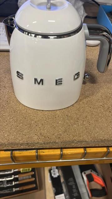 Smeg Waterkoker 0,8L KLF05WHEU | Wit | Lichte gebruikssporen beschikbaar voor biedingen