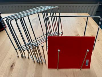 Boekenstandaards/steunen 6 stuks beschikbaar voor biedingen