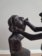 Afrikaans ebbenhouten beeldje, Antiek en Kunst, Kunst | Beelden en Houtsnijwerken, Ophalen of Verzenden
