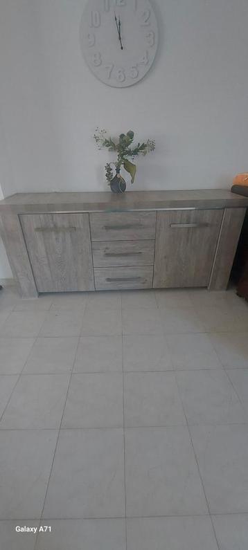Dressoir Kast met Lades en Deuren beschikbaar voor biedingen