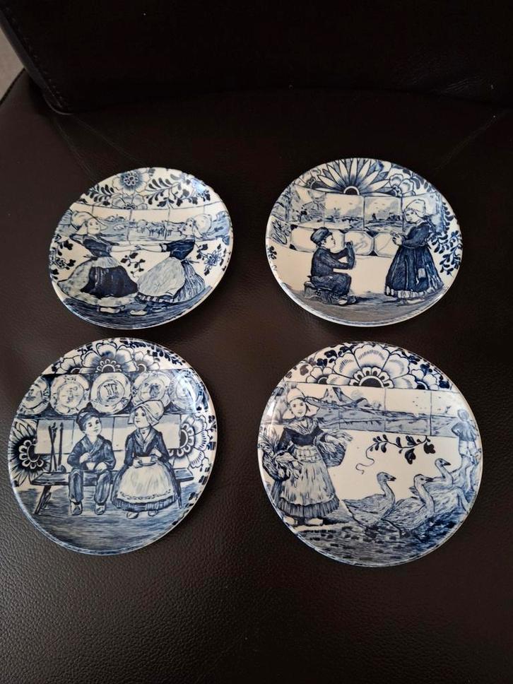 4 Boch Freres Delftse Bordjes, Antiek en Kunst, Antiek | Wandborden en Tegels, Ophalen of Verzenden