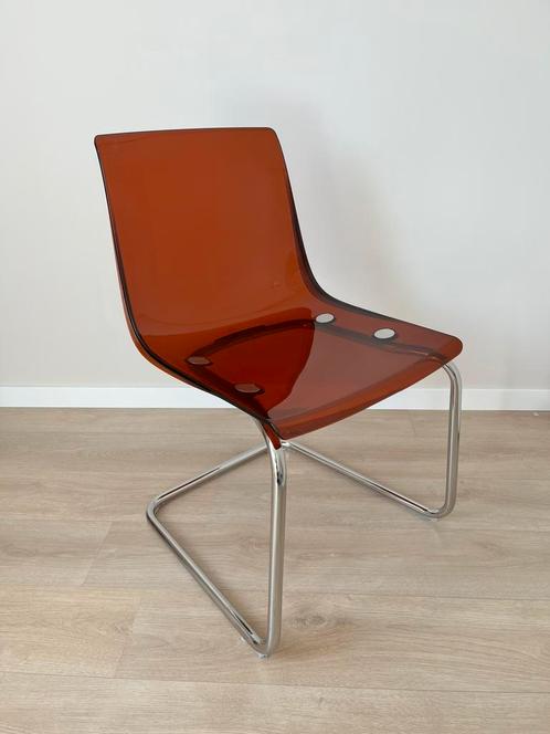 Zo goed als nieuw: IKEA TOBIAS, Huis en Inrichting, Stoelen, Zo goed als nieuw, Eén, Kunststof, Metaal, Rood, Ophalen