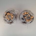 2x Paaskrans met takjes, eieren en veren, Ophalen of Verzenden, Zo goed als nieuw