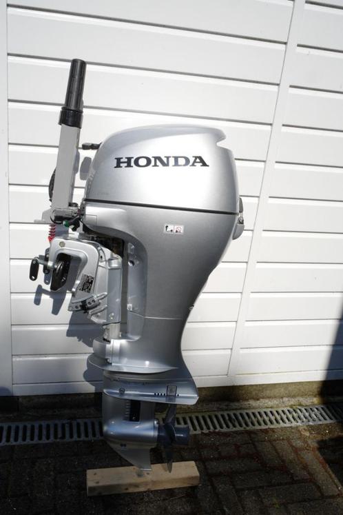 Honda BF8SHU 8 pk buitenboordmotor, Watersport en Boten, Buiten- en Binnenboordmotoren, Zo goed als nieuw, Benzine, Buitenboordmotor