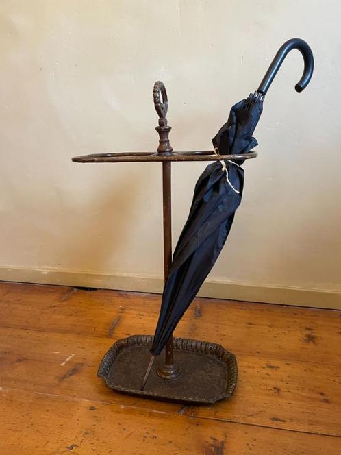 Smeedijzeren Paraplubak Paraplustandaard Standaard Frans, Antiek en Kunst, Antiek | Woonaccessoires, Ophalen