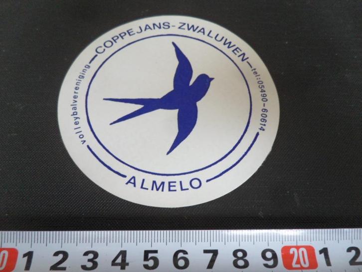 sticker Almelo Coppejans - Zwaluwen volleybalvereniging, Verzamelen, Stickers, Zo goed als nieuw, Bedrijf of Vereniging, Ophalen