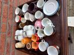 Koppen en bekers gratis, Huis en Inrichting, Keuken | Servies, Ophalen, Gebruikt, Overige stijlen, Kop(pen) en/of Schotel(s)