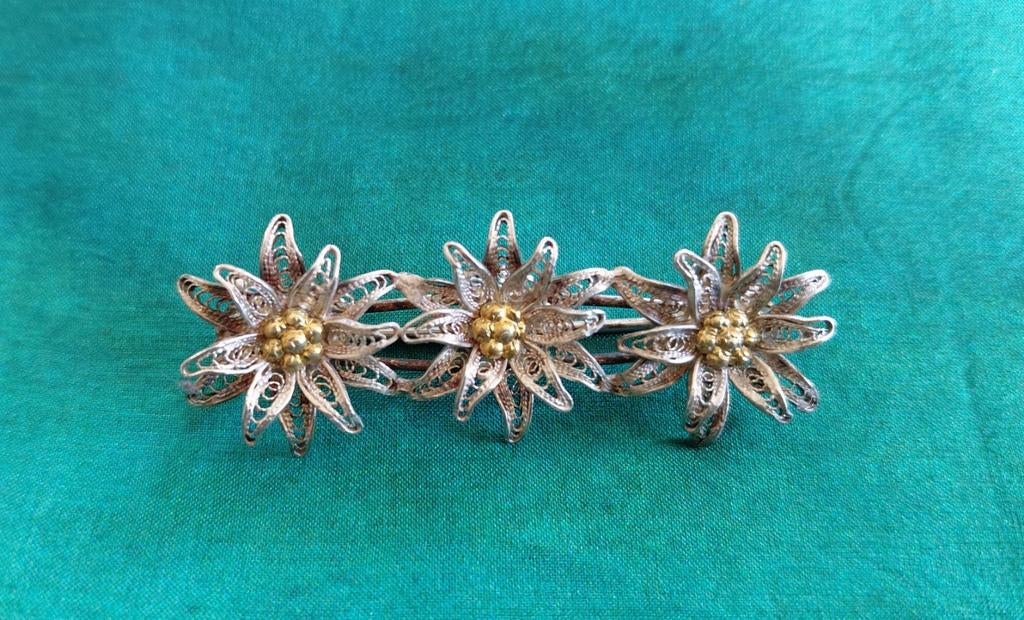 Oude Zilveren Filigrain Broche met Edelweiss., Sieraden, Tassen en Uiterlijk, Antieke sieraden, Verzenden, Zilver, Broche, Verguld