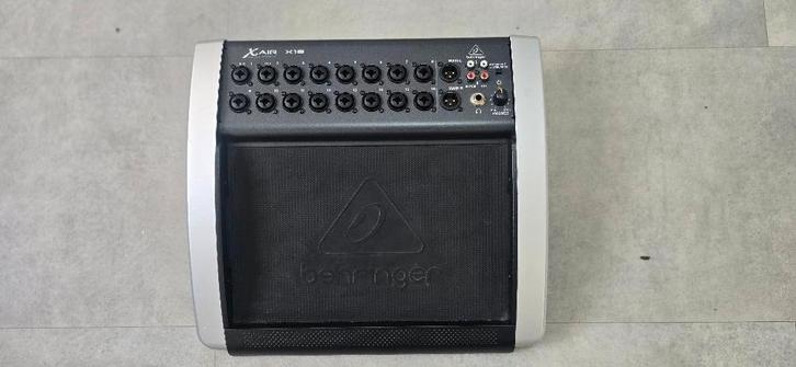 Behringer X18, Muziek en Instrumenten, Mengpanelen, Zo goed als nieuw, 10 tot 20 kanalen, Microfooningang, Ophalen