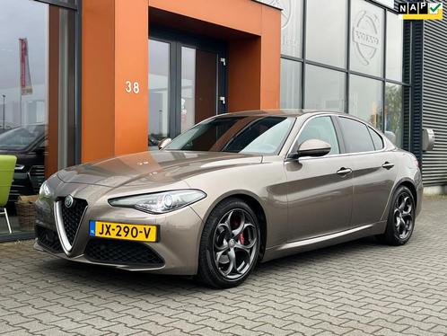 Alfa Romeo Giulia 2.2 Super|6BAK|Navi|Leer|PDC|Xenon|Keyless, Auto's, Alfa Romeo, Bedrijf, Te koop, Giulia, ABS, Airbags, Airconditioning