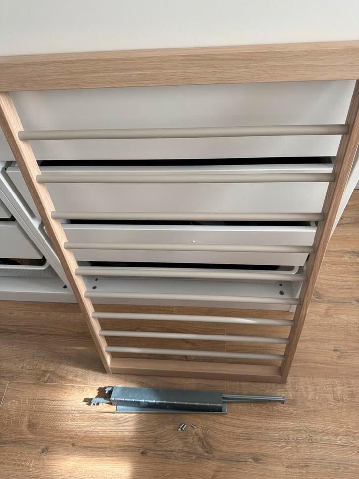 Komplement Uittrekbare Broekhanger, Huis en Inrichting, Kasten | Kledingkasten, Zo goed als nieuw, Minder dan 100 cm, 50 tot 100 cm