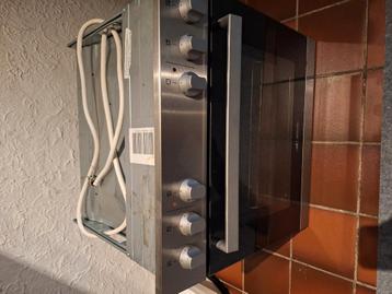 Inbouw oven en inductiekookplaat beschikbaar voor biedingen