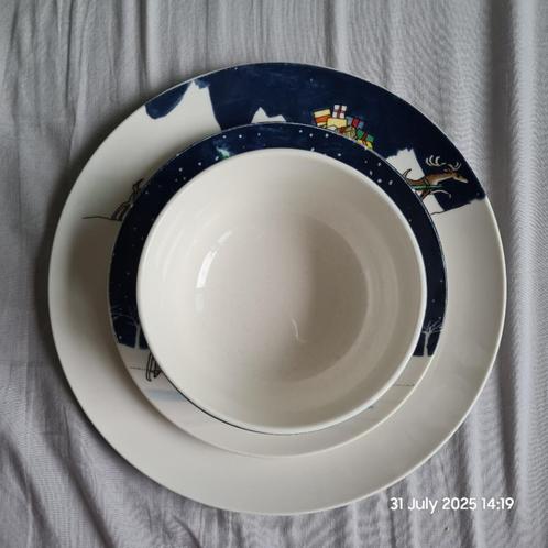 Kerst servies Blokker Thé Tjong-Khing, Huis en Inrichting, Keuken | Servies, Zo goed als nieuw, Compleet servies, Overige stijlen