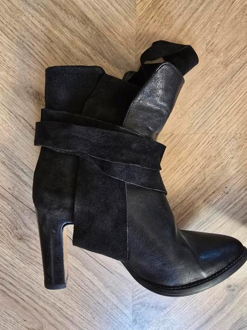 Zwarte laarsjes van fred de la bretoniere maat 37, Kleding | Dames, Schoenen, Zo goed als nieuw, Lage of Enkellaarzen, Zwart, Ophalen of Verzenden
