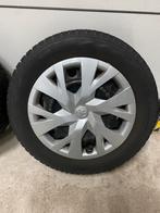 Winterwielen toyota yaris 175/65/15 met tpms sensoren, Auto diversen, Wieldoppen, Ophalen, Gebruikt