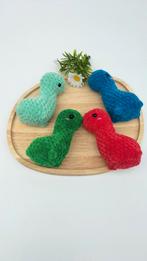 Gloednieuwe gehaakte dino in diverse kleuren, Verzenden, Nieuw, Overige typen
