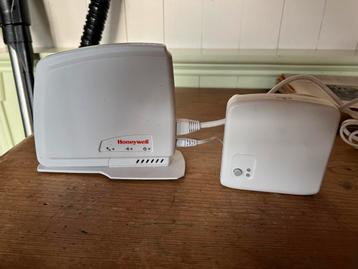 Honeywell thermostaat + wifi connector RFG100 beschikbaar voor biedingen