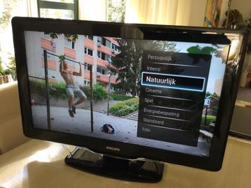 Philips LCD 82cm zgan beschikbaar voor biedingen