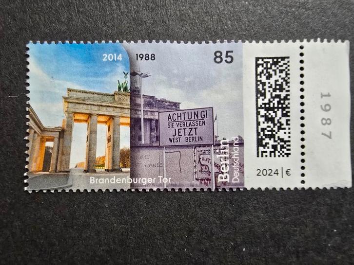 Michel 3808 2024 - Brandenburger Tor Berlijn - Met Tab, Postzegels en Munten, Postzegels | Europa | Duitsland, Gestempeld, 1990 tot heden