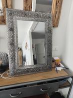 Mooie spiegel metaal 77cm x57 cm, Ophalen, Zo goed als nieuw, Rechthoekig, Minder dan 100 cm