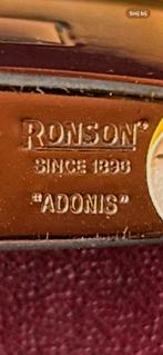 Ronson Adonis in doos, Verzamelen, Rookartikelen, Aanstekers en Luciferdoosjes, Ophalen of Verzenden, Zo goed als nieuw, Sigarenbandjes