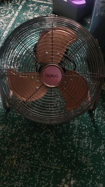 Retro style Ventilator koperkleur  beschikbaar voor biedingen