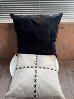 Vacht Kussens - Set van 2, Huis en Inrichting, Woonaccessoires | Kussens, Ophalen of Verzenden, Gebruikt, Zwart, Vierkant