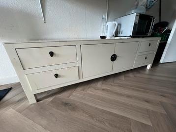 Tv Meubel - Wit - 180cm breed beschikbaar voor biedingen