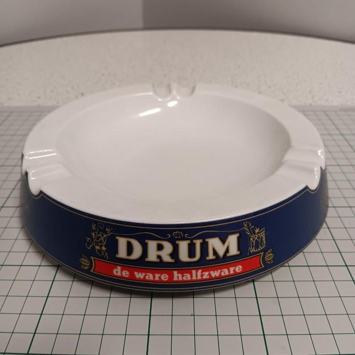 Asbak	Drum (halfzware) plastic, blauw 20cm (shagmerk), Verzamelen, Rookartikelen, Aanstekers en Luciferdoosjes, Zo goed als nieuw