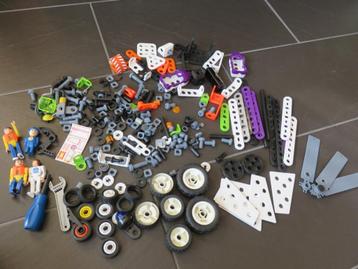 Meccano constructie set, 250 delig met wielen. beschikbaar voor biedingen