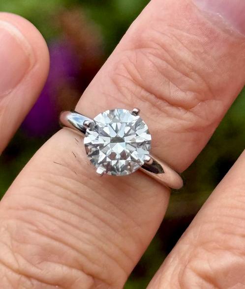 Prachtige gouden (trouw) ring met diamant van 2.59ct! IGI, Sieraden, Tassen en Uiterlijk, Ringen, Nieuw, Dame, 17 tot 18, Wit