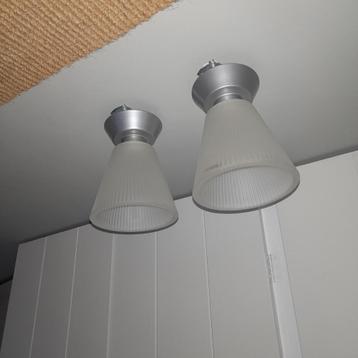 2 lampjes