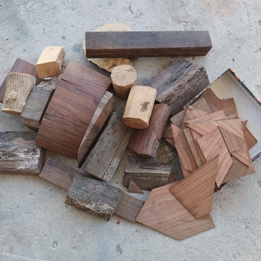 ROSEWOOD BOXWOOD BOIS DE ROSE OLD WOOD CARVING MARQUETRY, Verzenden