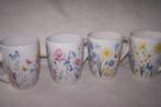 4 Verschillende bloemen/vlinder koffiebekers met oor., Ophalen of Verzenden, Zo goed als nieuw, Aardewerk, Overige stijlen