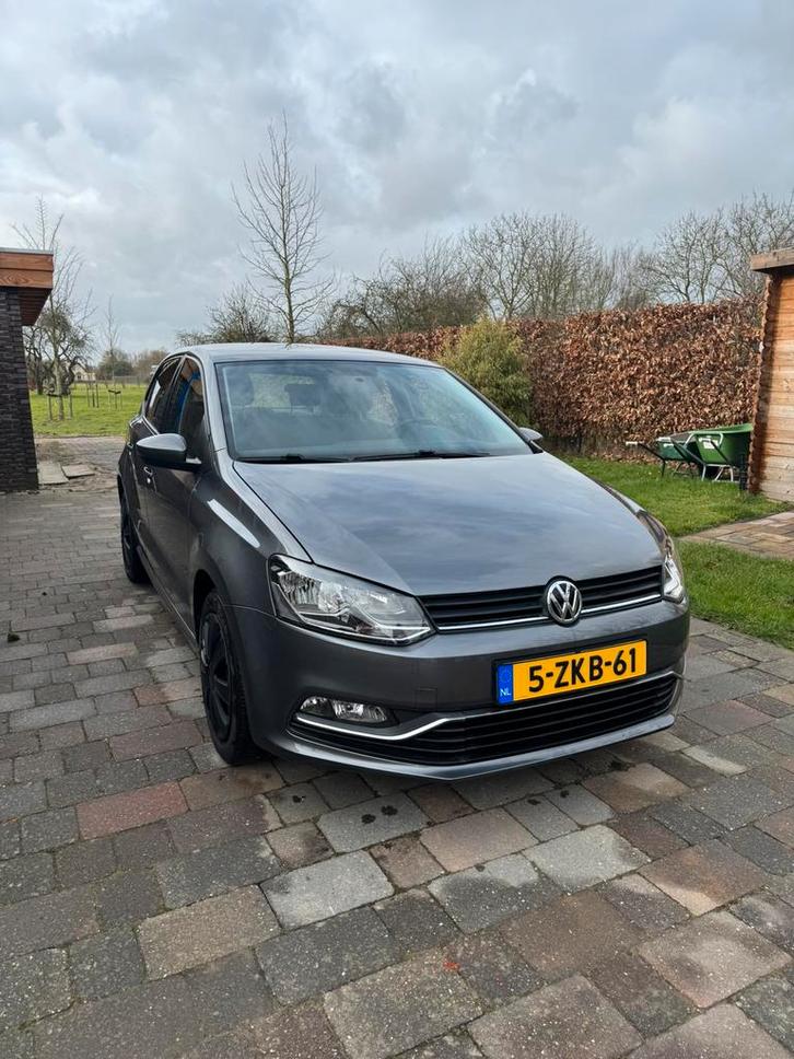 Volkswagen Polo 1.0 TSI 55KW 2015 Grijs, Auto's, Volkswagen, Particulier, Polo, Airbags, Bluetooth, Bochtverlichting, Centrale vergrendeling