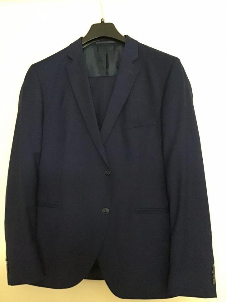 Mooi blauw kostuum pak mt 56 c&a als nieuw, Kleding | Heren, Kostuums en Colberts, Zo goed als nieuw, Maat 56/58 (XL), Blauw, Ophalen