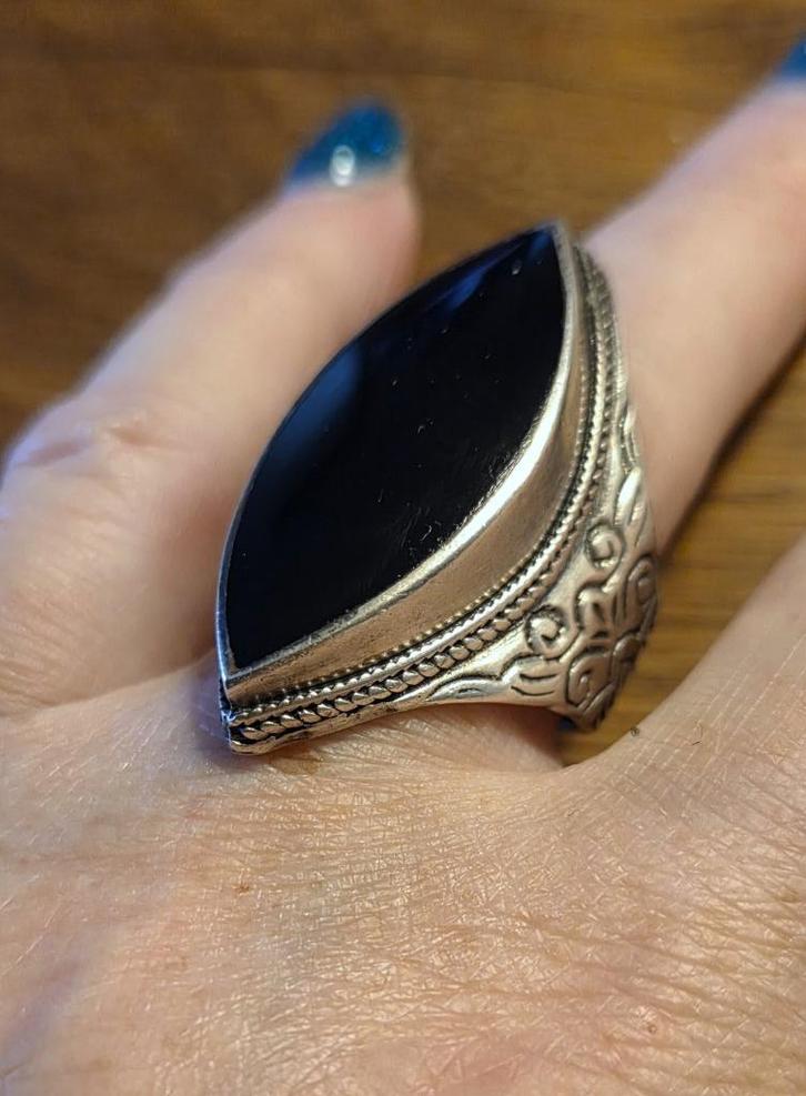 Maat 18,5 - Zilveren (925) GROTE ring met ONYX, Sieraden, Tassen en Uiterlijk, Ringen, Zo goed als nieuw, Dame, 18 tot 19, Zilver