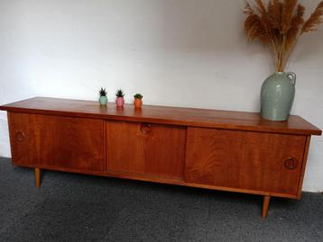Vintage Deens lowboard  beschikbaar voor biedingen
