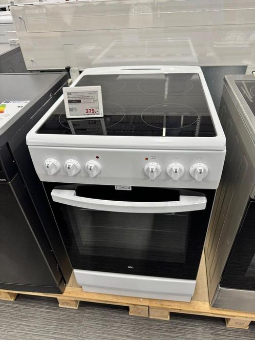 OK Elektrisch Fornuis Nieuw, Witgoed en Apparatuur, Fornuizen, Nieuw, Vrijstaand, Elektrisch, 4 kookzones, 45 tot 60 cm, Energieklasse A of zuiniger