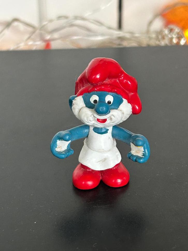 Schleich 20180 Grote Smurf met pizza, pizza ontbreekt 1984, Verzamelen, Smurfen, Gebruikt, Poppetje, Figuurtje of Knuffel, Grote Smurf