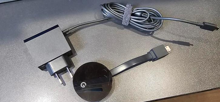 Chromecast Ultra te koop – 4K Ultra HD streaming, Audio, Tv en Foto, Televisie-accessoires, Zo goed als nieuw, Ophalen of Verzenden