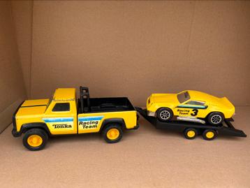 Vintage Tonka Racing Team Pickup/Car/Trailer-Yellow. 1970 beschikbaar voor biedingen